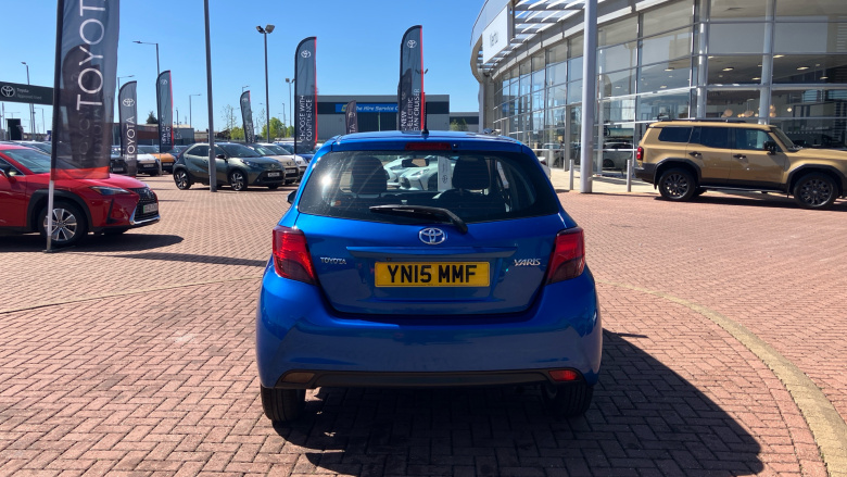 Toyota Yaris 1.33 VVT-i Icon 5dr Petrol Hatchback